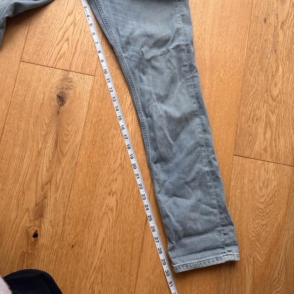 NUDIE JEANS  LEAN DEAN FADED REGULAR-FIT JEANS IN LIGHT BROKEN INDIGO-32 - Picture 13 of 16